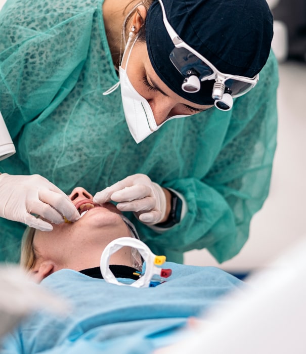 emergency dentist top min